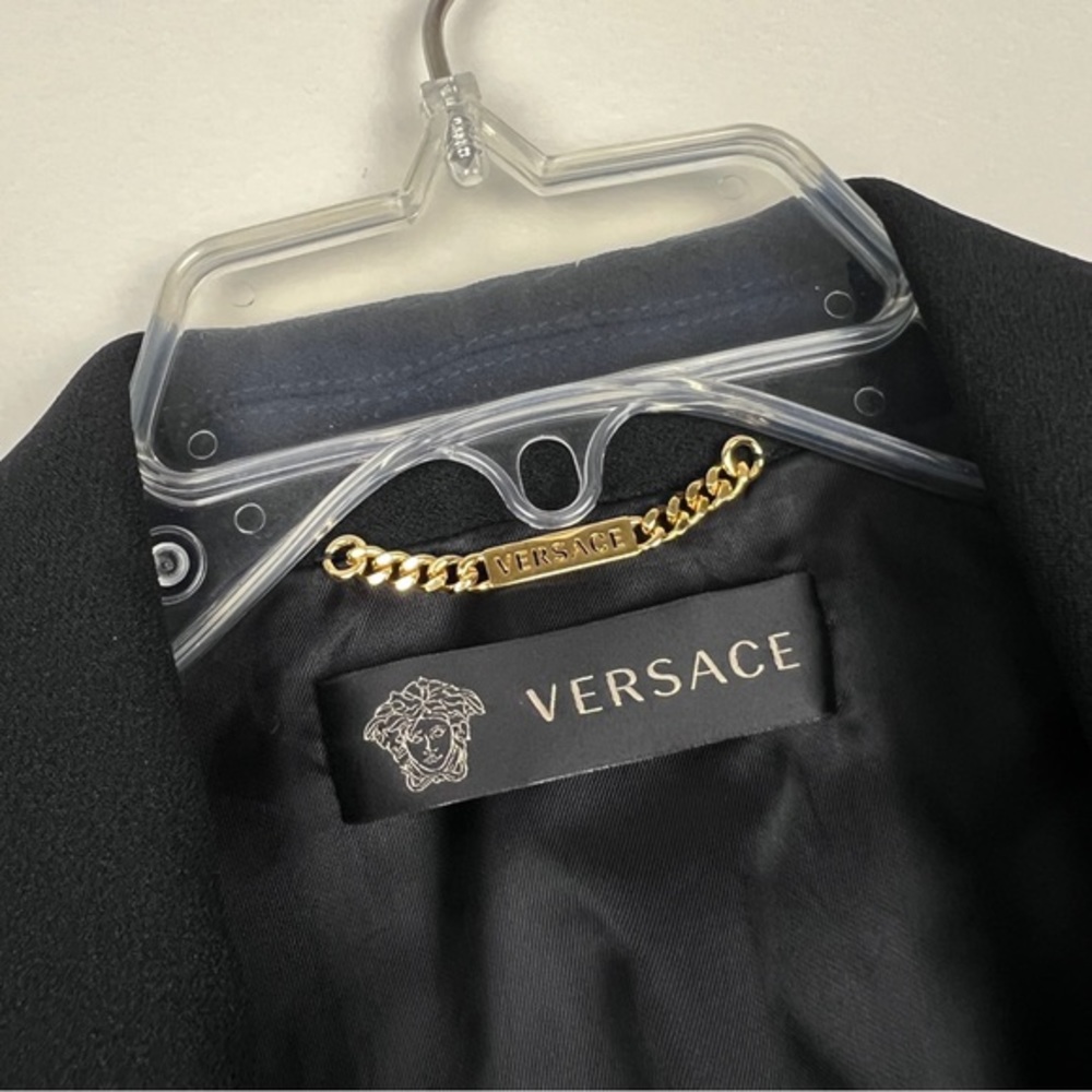 Versace 2020 Rare Puff Sleeve Shoulder Logo Button Blazer Jacket - Picture 7 of 13